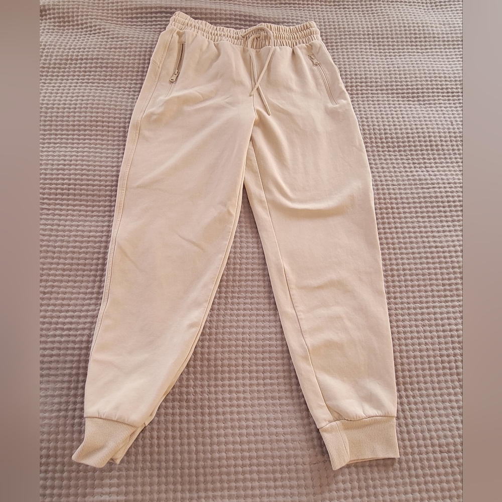 Old Navy Active High-Rise Joggers - Cream